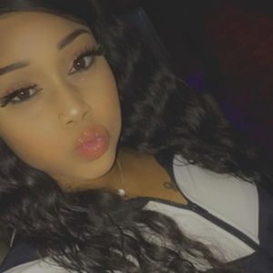 Meet your Posher, Lea